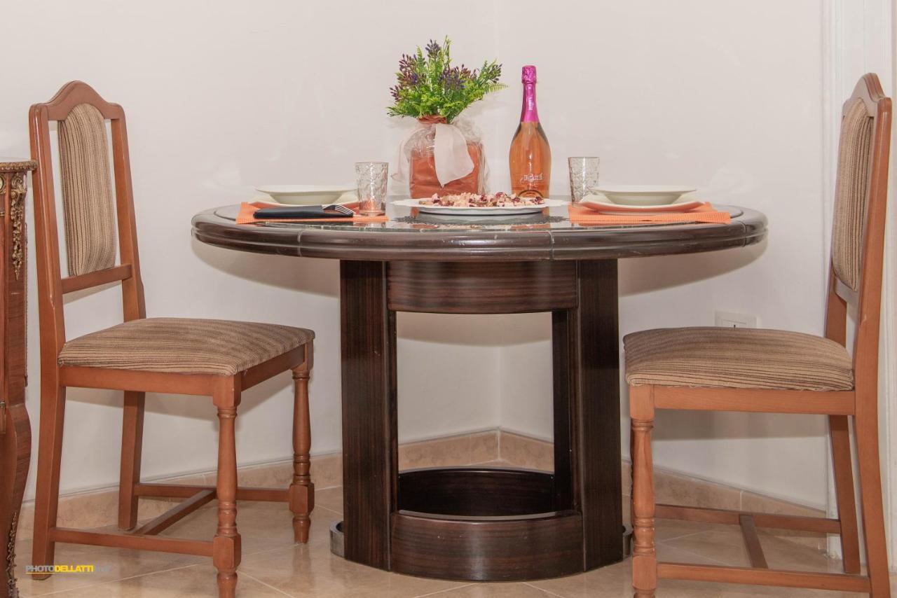 Victoria Suite Casa Vacanza Таранто Екстериор снимка